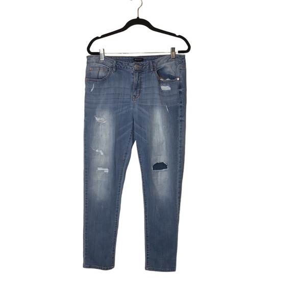 I ❤️ Ronson Lighter Wash Distressed Straight Jeans Size 10 - Picture 3 of 10